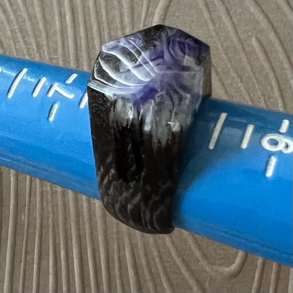 Wood and resin ring - Picture 5 of 7